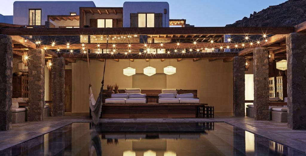 Nomad Mykonos 5*