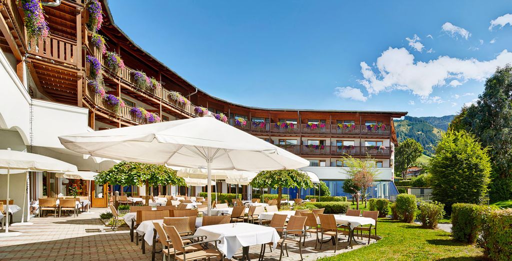 Hotel Das Alpenhaus Kaprun 4*