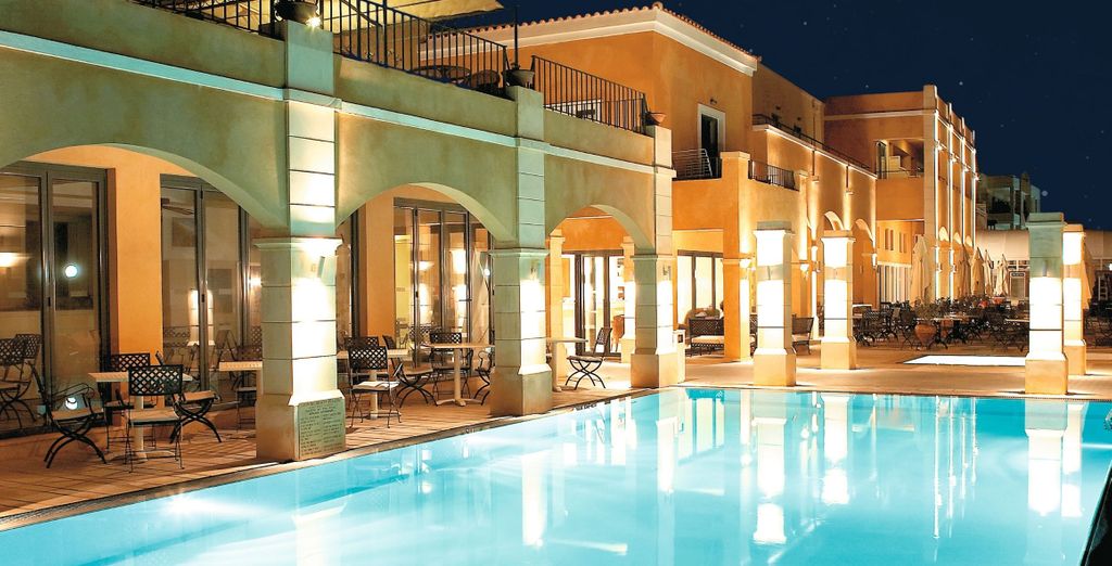 Grecotel Plaza Beach House 4*