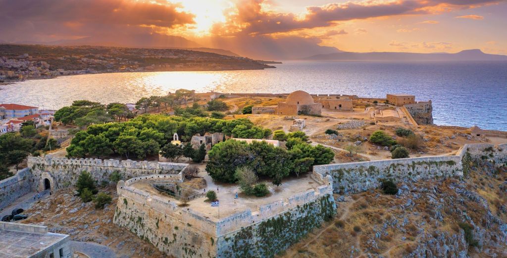 Grecotel Plaza Beach House 4*