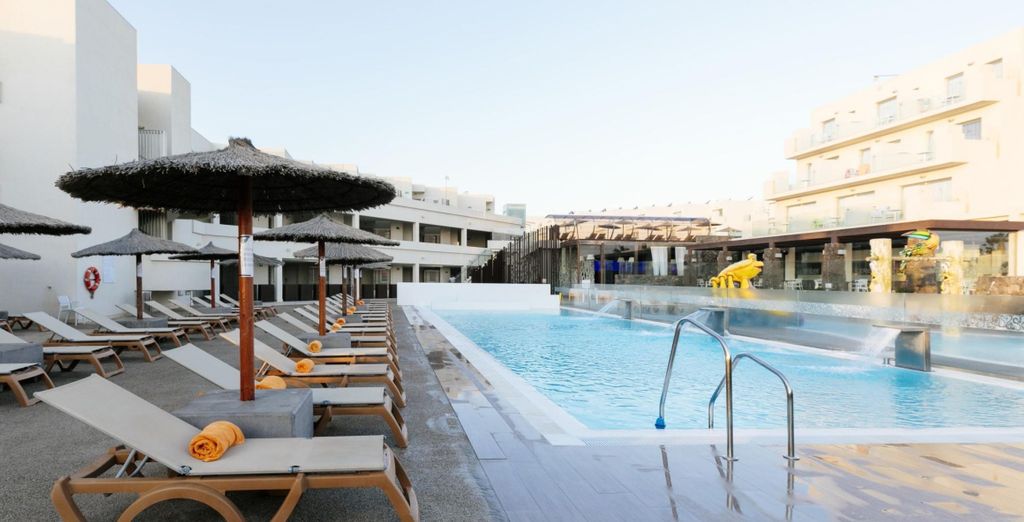 HD Beach Resort & Spa 4*