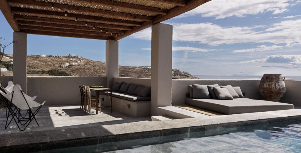 Nomad Mykonos 5*