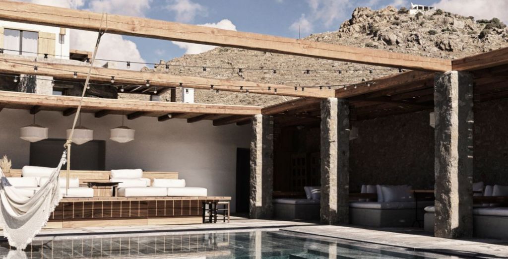 Nomad Mykonos 5*