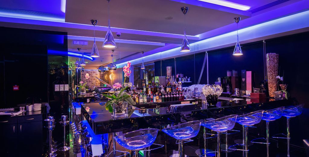 Adams Beach Hotel 5*