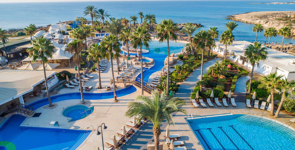 Adams Beach Hotel 5*