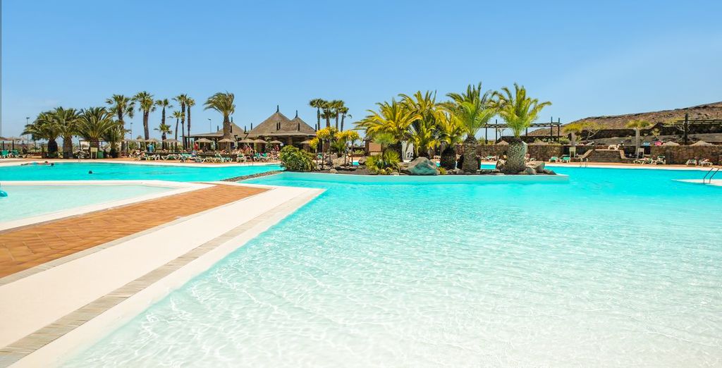 Hotel Beatriz Costa & Spa 4*