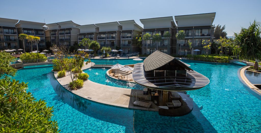 Le Meridien Khao Lak Beach & Spa Resort 5*
