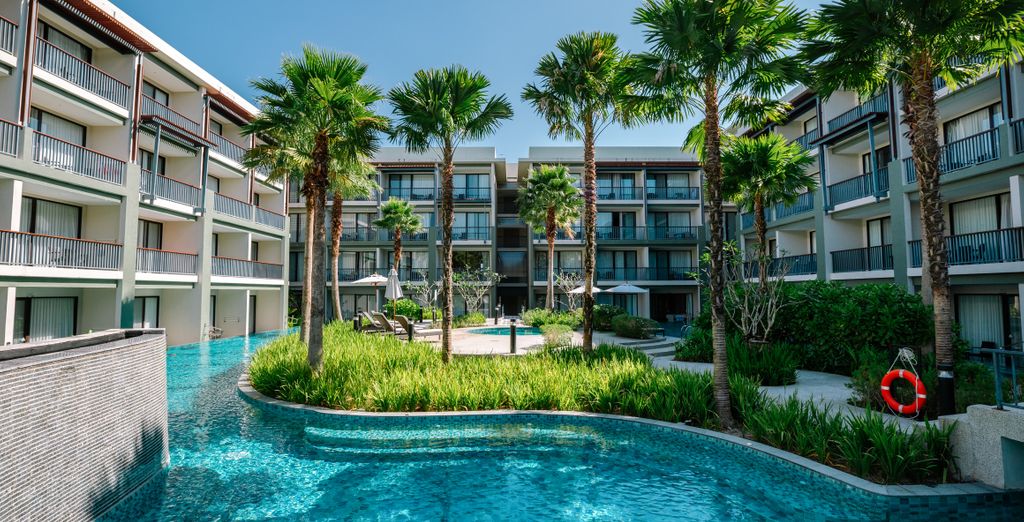 Diamond Cliff Resort & Spa 5*, Sea Seeker Krabi Resort - SHA Extra Plus 4*, Le Méridien Khao Lak Resort & Spa 5* con possibile pre-estensione al Lilit Bang Lumphu Hotel - Bangkok 4*