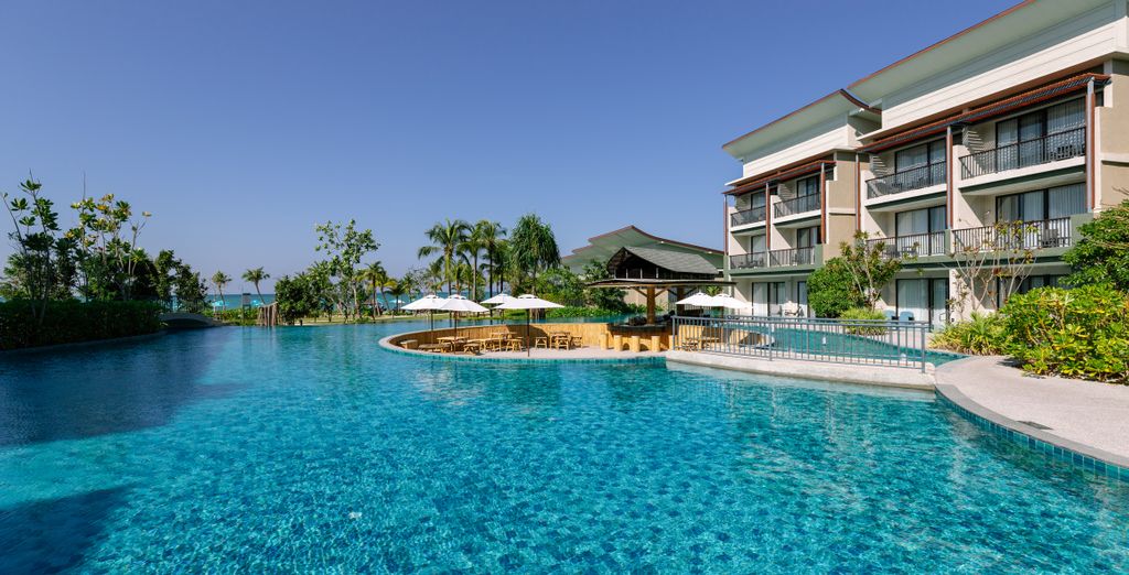 Radisson Suites Bangkok Sukhumvit 4* e Sofitel Krabi Phokeethra 5* con possibile estensione a Khao Lak