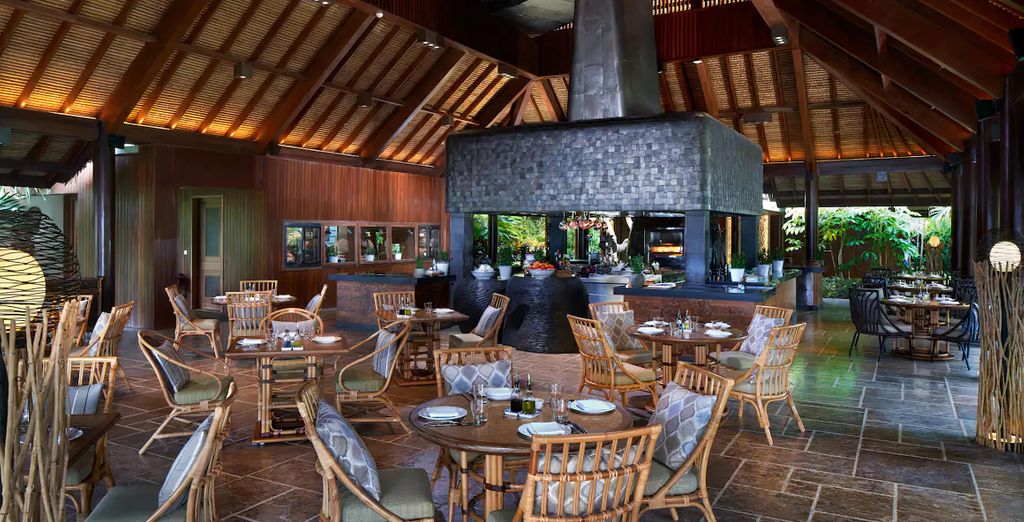 Combinato Komaneka at Rasa Sayang 4*, Lumi Gili Trawangan 4* e Hyatt Regency Bali 5*