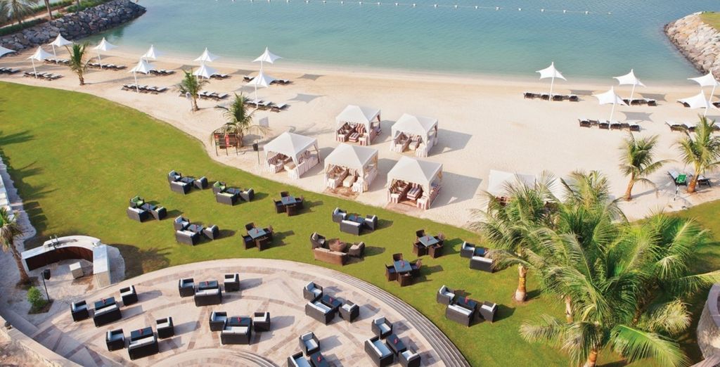 Traders Hotel Qaryat Al Beri 4*