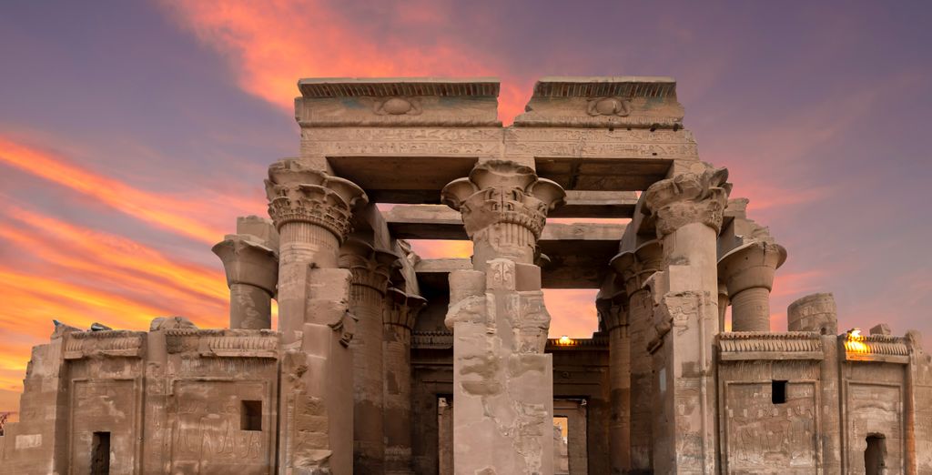 Tour di 9 notti tra storia e costruzioni architettoniche uniche