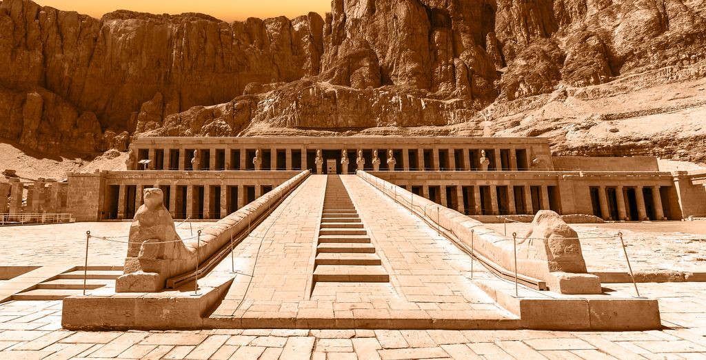 Tour di 9 notti sulle orme dei Faraoni 