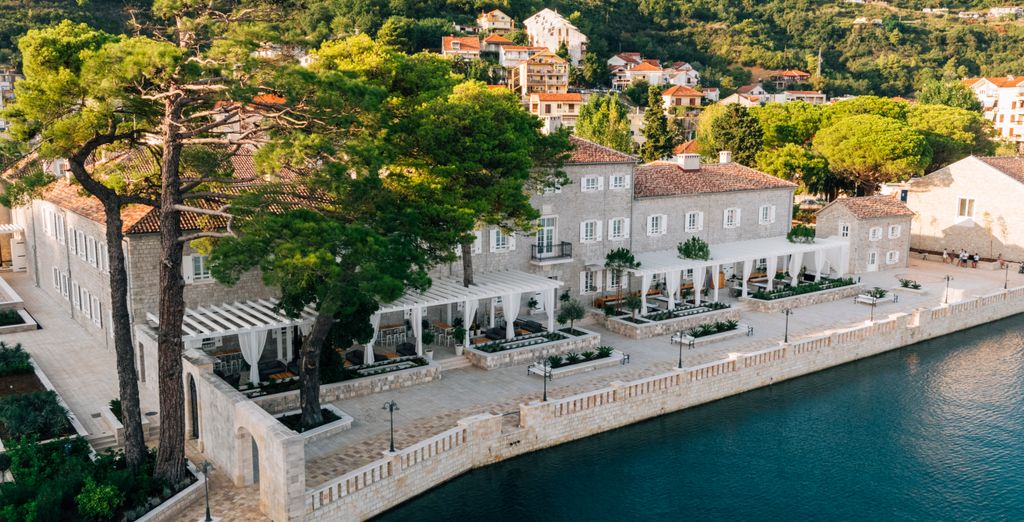 Lazure Hotel & Marina 5*