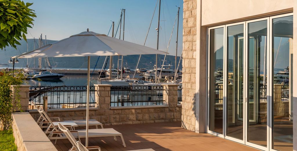 Lazure Hotel & Marina 5*