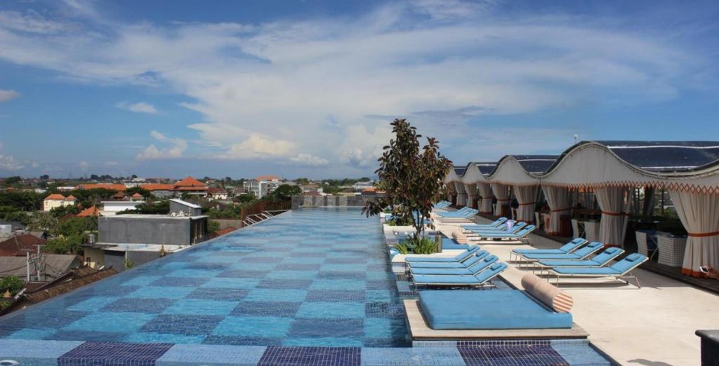 Sakti Garden Resort & Spa 4*, Mahagiri Resort 4* y TS Suites Seminyak 5*