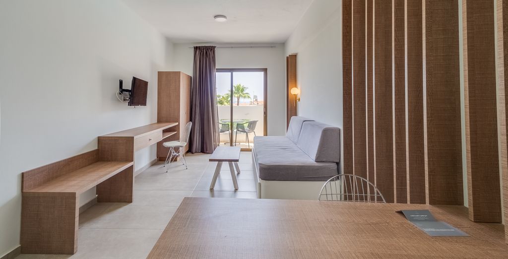 Narcissos Waterpark Resort 4*