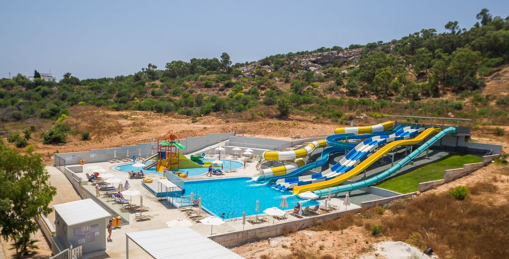Narcissos Waterpark Resort 4*