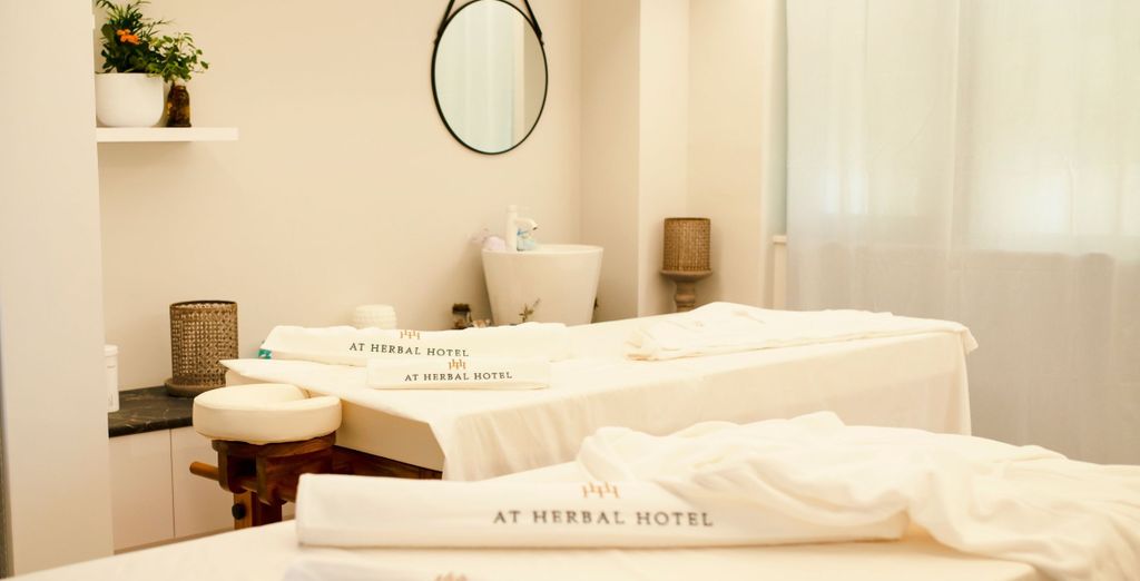 At Herbal Hotel 4*
