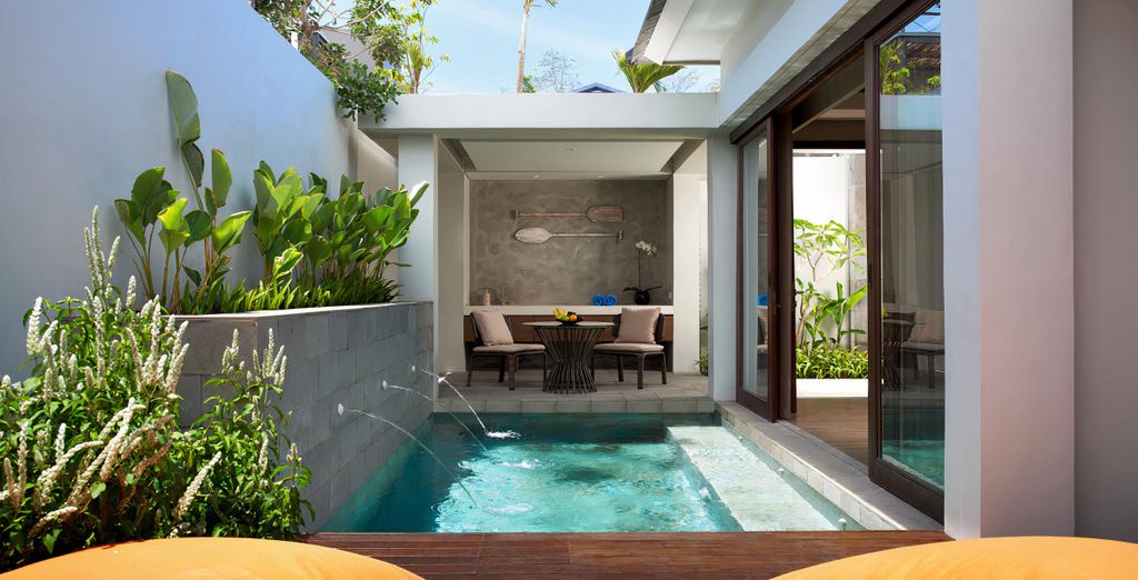 FuramaXclusive Resort & Villas 4*, Ombak Sunset 4* e Cross Bali Breakers 5*