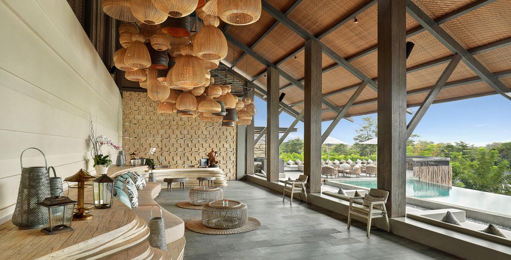 FuramaXclusive Resort & Villas 4*, Ombak Sunset 4* e Cross Bali Breakers 5*