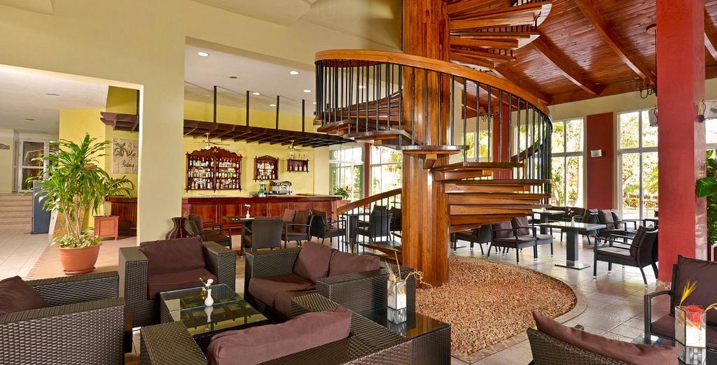 Combinato: Iberostar Parque Central 5*, Meliá San Carlos 4*, Iberostar Heritage Grand Trinidad 5* & Iberostar Tainos 4*