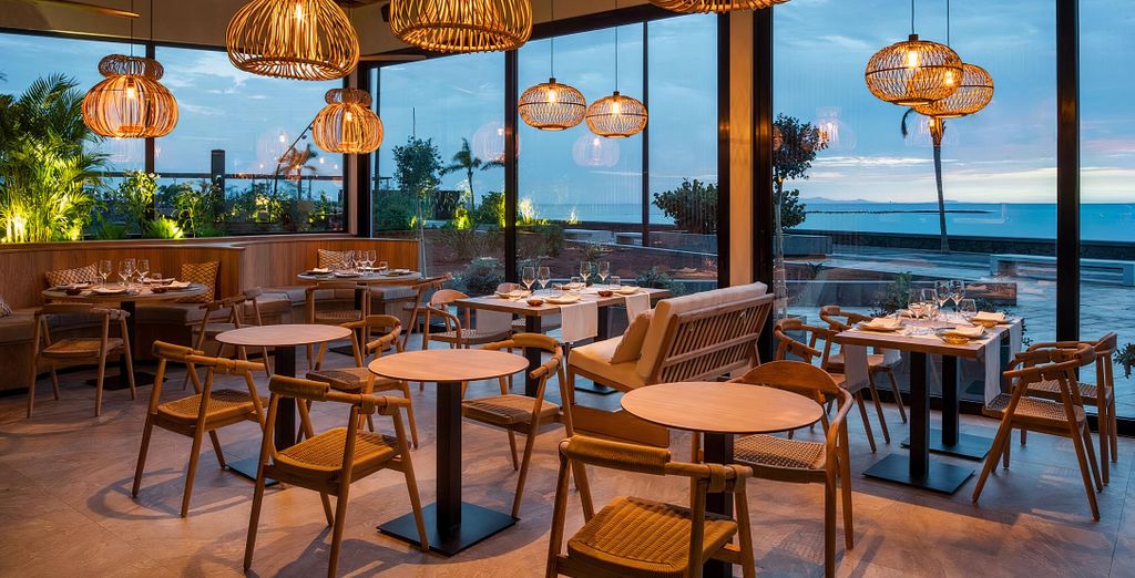  Arrecife Gran Hotel & Spa 5*
