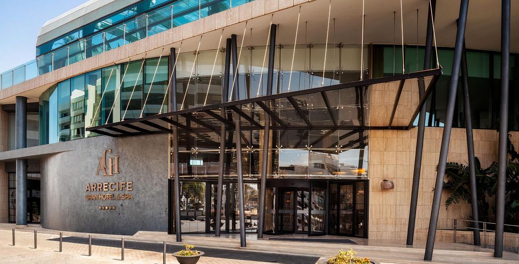  Arrecife Gran Hotel & Spa 5*
