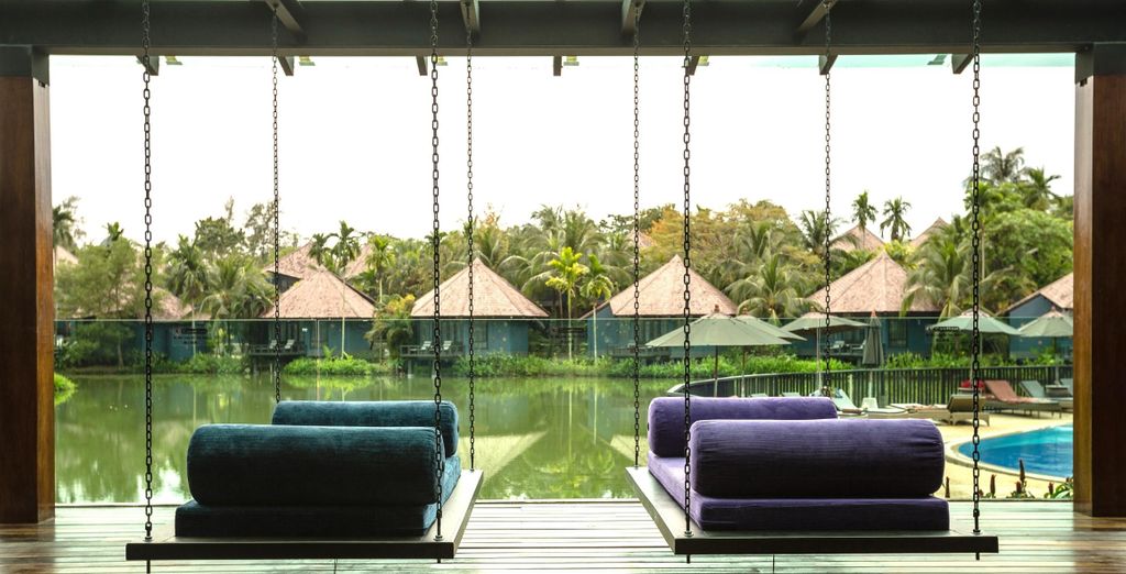 Rawai Palm Beach Resort 4*, Paradise KohYao Resort 4*, Peace Laguna Resort & Spa 4* e possibile pre-estensione al Mode Sathorn Hotel Bangkok 4*