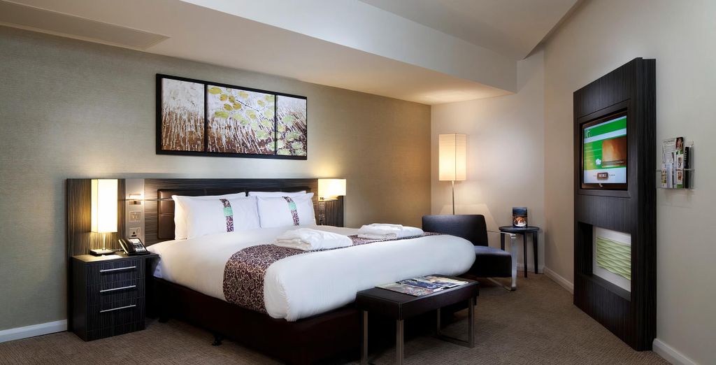 Holiday Inn Whitechapel 4*
