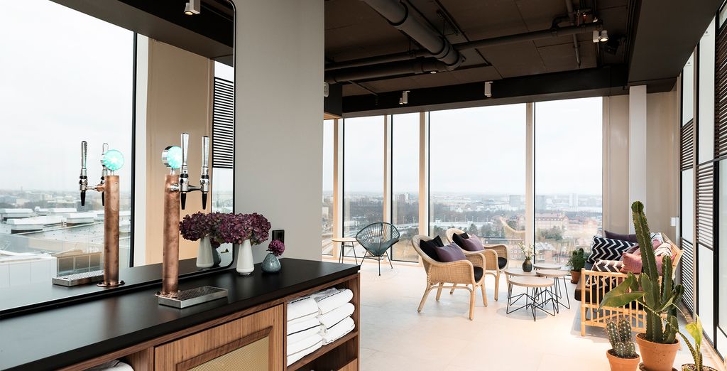 Elite Hotel Carolina Tower 4*