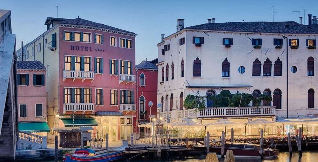 NH Venezia Santa Lucia 4*