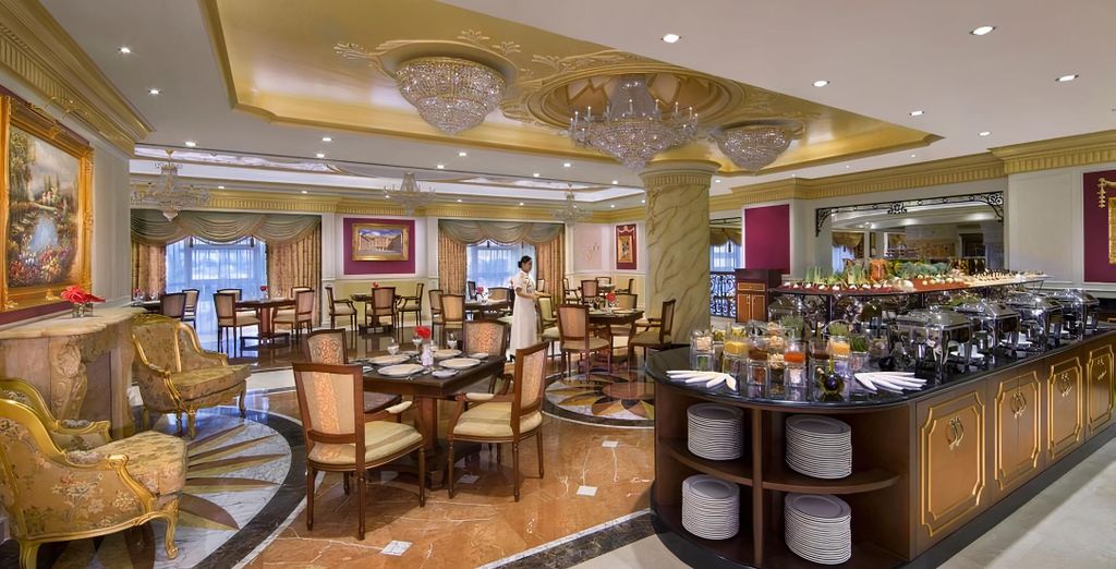 Royal Rose Hotel 5*