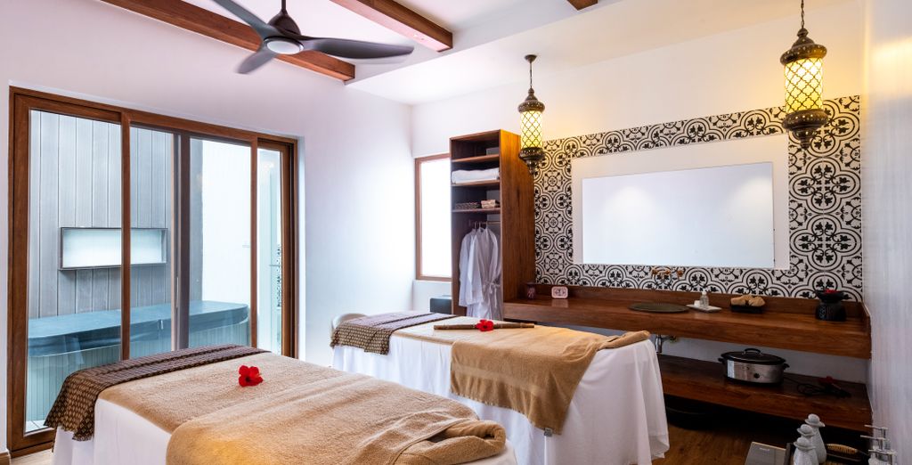 Safari privato nel Paese con estensione al Marijani Beach Resort 5*