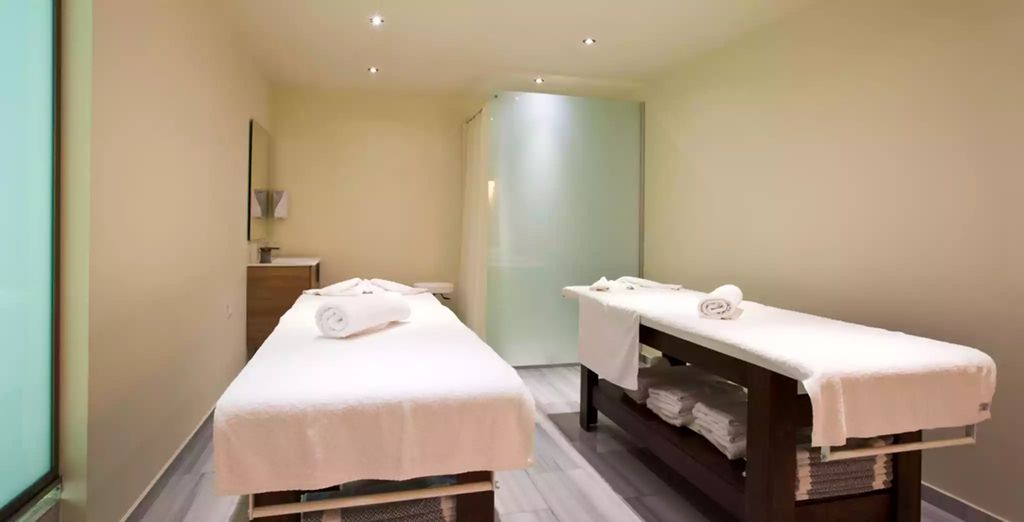 Silva Beach Hotel 4*