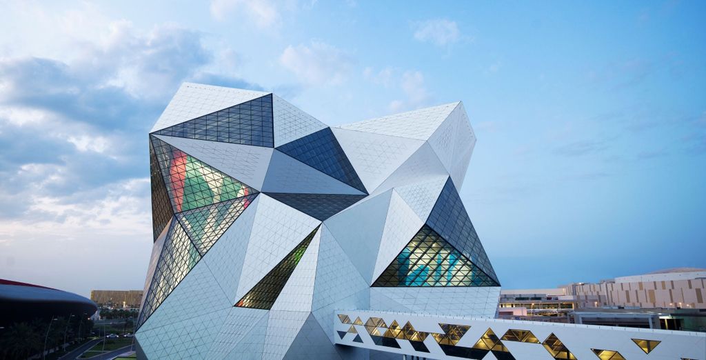 Radisson Blu Hotel Yas Island 4*