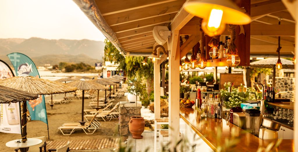 Robolla Beach Hotel 4*