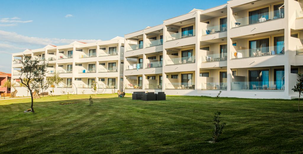 Robolla Beach Hotel 4*