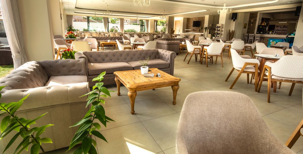 Robolla Beach Hotel 4*