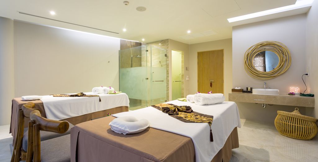 The Crest Resort & Pool Villas 5*