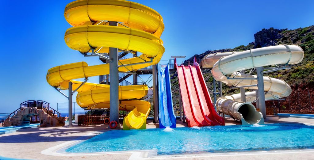 The Village Resort and Waterpark 4*