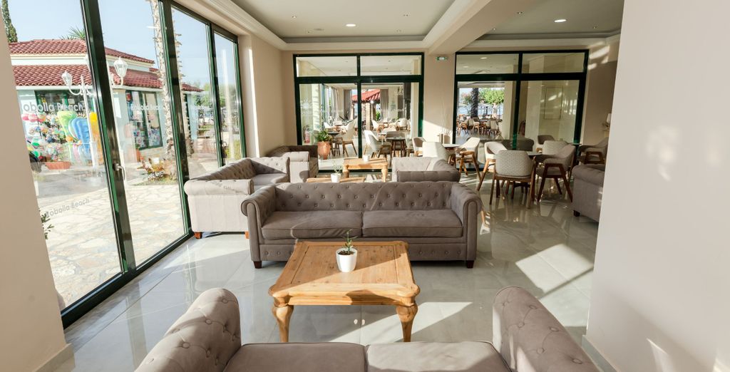 Robolla Beach Hotel 4*