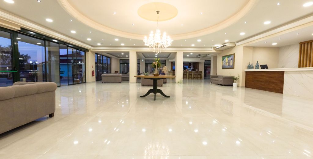Robolla Beach Hotel 4*