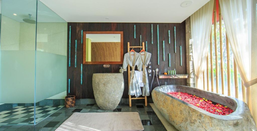 Tejaprana Bisma 5*, GiliZen Resort - Private Pool Villas 4* e Vivara Bali Private Pool Villas & Spa Retreat 5*