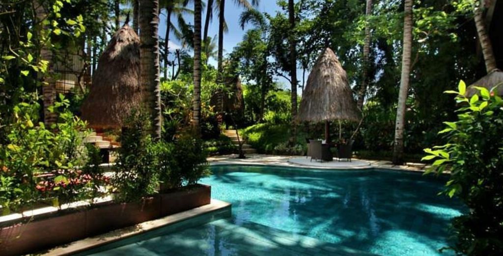 Combinato Jungle Retreat 4* e Kupu Kupu Jimbaran Hotel 5*