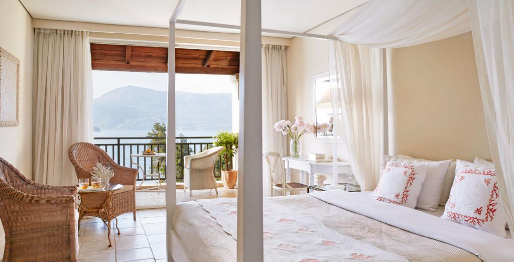 Grecotel Eva Palace 5*
