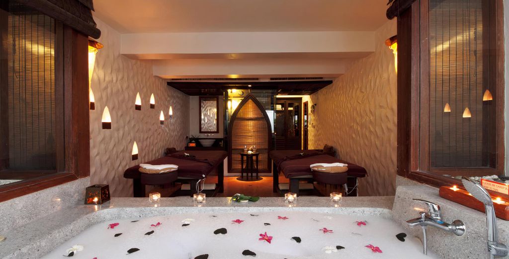 The Sheraton Samui Beach Resort 5* con possibile pre-estensione a Bangkok
