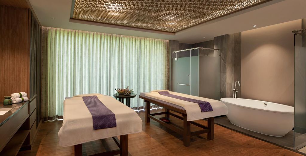Namaka Resort Kamala Phuket 5*, Island Escape Burasari, Coconut Island 5* e Le Méridien Khao Lak Resort & Spa 5*