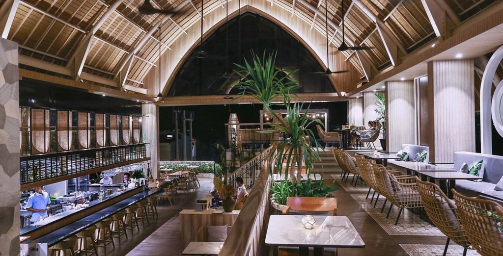 Combinato Ubud Wana Resort 4*, MARC Hotel Gili Trawangan Lombok e Jambuluwuk Oceano Seminyak Hotel 5*
