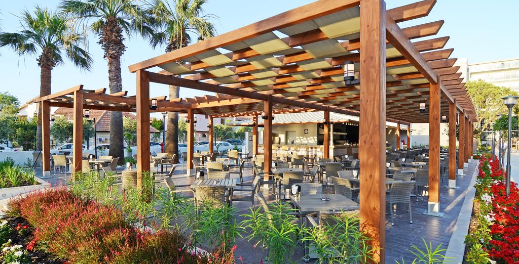 Palm Wings Kusadasi Beach Resort & Spa 5*